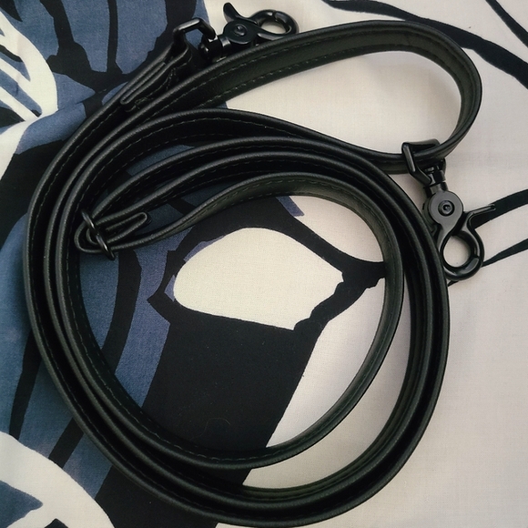 🩶☠️ NWOT Love, Pain, and Stitches Bundle☠️🩶 - Picture 8 of 11